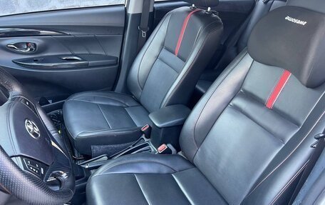 Toyota Yaris XP150 рестайлинг, 2022 год, 1 550 000 рублей, 8 фотография