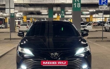Toyota Camry, 2019 год, 2 990 000 рублей, 2 фотография