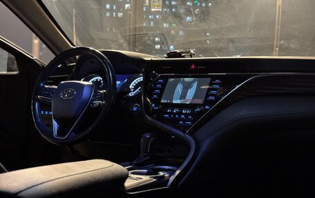 Toyota Camry, 2019 год, 2 990 000 рублей, 7 фотография