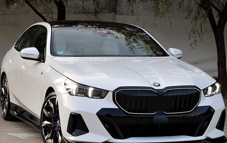 BMW 5 серия, 2025 год, 6 920 000 рублей, 4 фотография