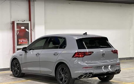 Volkswagen Golf VIII, 2023 год, 2 150 000 рублей, 4 фотография