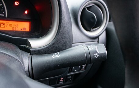 Nissan March IV, 2010 год, 599 000 рублей, 16 фотография