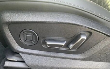 Audi SQ8, 2025 год, 17 901 000 рублей, 14 фотография