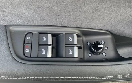 Audi SQ8, 2025 год, 17 901 000 рублей, 18 фотография