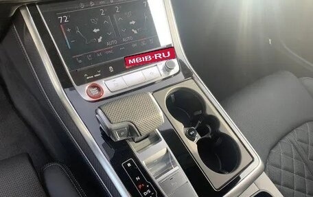 Audi SQ8, 2025 год, 17 901 000 рублей, 16 фотография