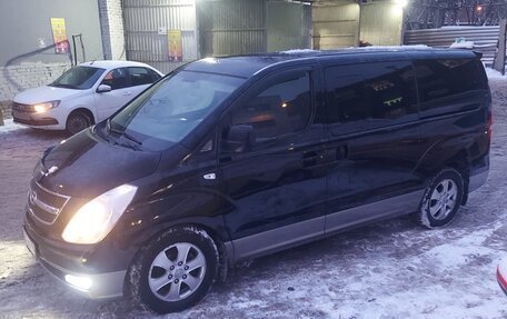 Hyundai Grand Starex Grand Starex I рестайлинг 2, 2010 год, 1 795 000 рублей, 12 фотография
