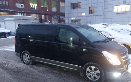 Hyundai Grand Starex Grand Starex I рестайлинг 2, 2010 год, 1 795 000 рублей, 5 фотография