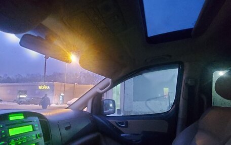 Hyundai Grand Starex Grand Starex I рестайлинг 2, 2010 год, 1 795 000 рублей, 15 фотография