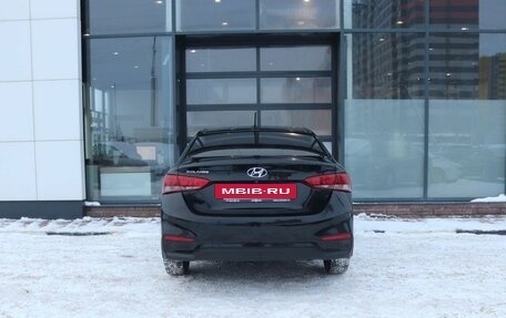 Hyundai Solaris II рестайлинг, 2018 год, 919 000 рублей, 4 фотография