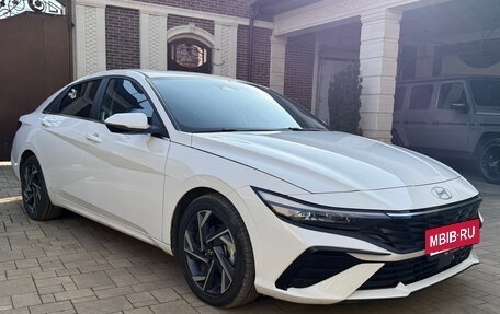 Hyundai Elantra, 2024 год, 2 350 000 рублей, 2 фотография