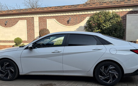 Hyundai Elantra, 2024 год, 2 350 000 рублей, 7 фотография