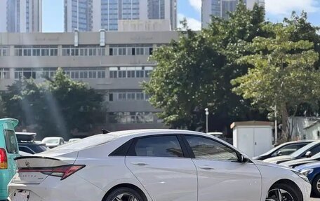 Hyundai Elantra, 2022 год, 1 360 000 рублей, 9 фотография