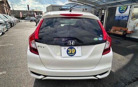 Honda Fit III, 2017 год, 1 100 888 рублей, 6 фотография