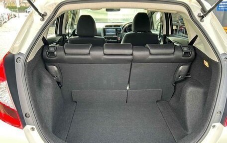 Honda Fit III, 2017 год, 1 100 888 рублей, 32 фотография