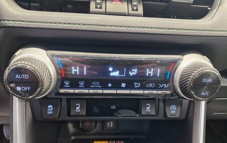 Toyota RAV4, 2025 год, 4 299 000 рублей, 9 фотография