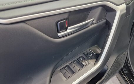 Toyota RAV4, 2025 год, 4 299 000 рублей, 15 фотография