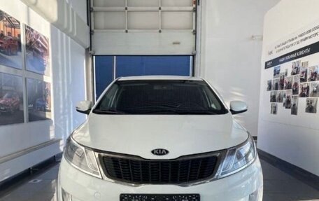 KIA Rio III рестайлинг, 2014 год, 910 000 рублей, 4 фотография