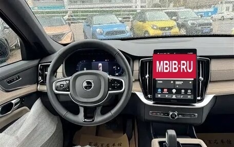 Volvo XC90 II рестайлинг, 2025 год, 8 600 080 рублей, 13 фотография