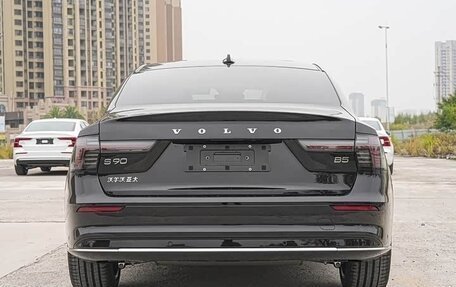 Volvo S90 II рестайлинг, 2025 год, 6 680 000 рублей, 8 фотография