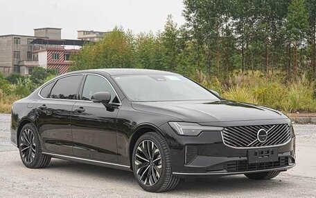 Volvo S90 II рестайлинг, 2025 год, 6 680 000 рублей, 3 фотография