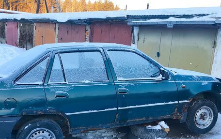Daewoo Nexia I рестайлинг, 1997 год, 65 000 рублей, 2 фотография