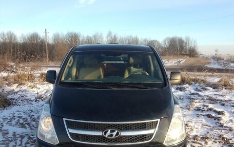 Hyundai Grand Starex Grand Starex I рестайлинг 2, 2010 год, 1 420 000 рублей, 2 фотография