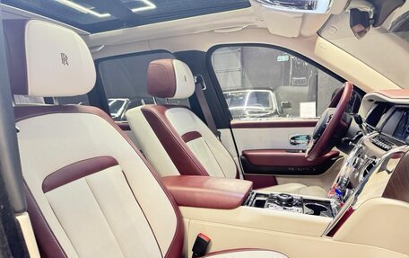 Rolls-Royce Cullinan, 2020 год, 36 707 000 рублей, 8 фотография