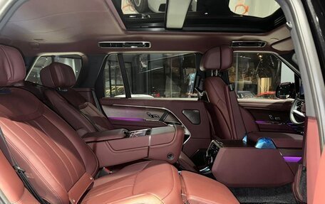 Land Rover Range Rover IV рестайлинг, 2024 год, 24 000 000 рублей, 17 фотография