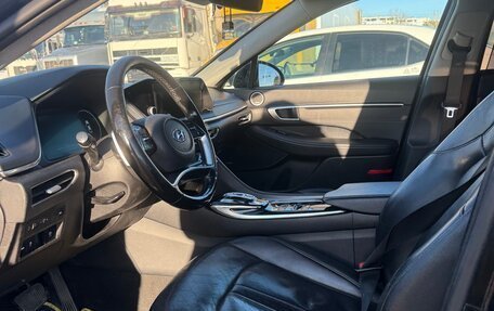 Hyundai Sonata VIII, 2019 год, 2 300 000 рублей, 10 фотография