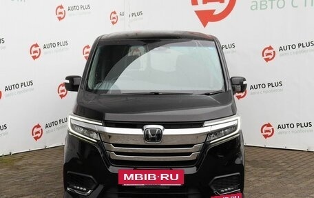 Honda Stepwgn IV, 2018 год, 2 490 000 рублей, 5 фотография