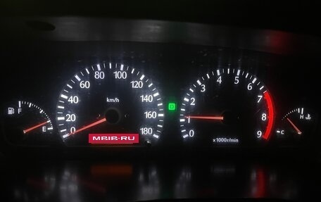 Nissan Laurel VIII, 1999 год, 450 000 рублей, 10 фотография