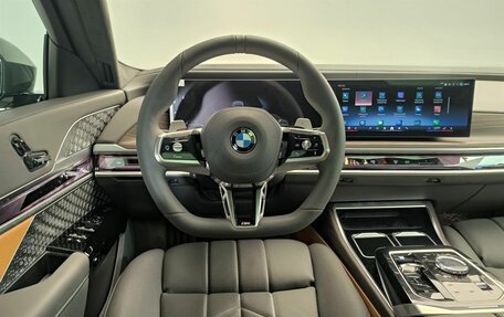 BMW 7 серия, 2025 год, 24 670 000 рублей, 13 фотография