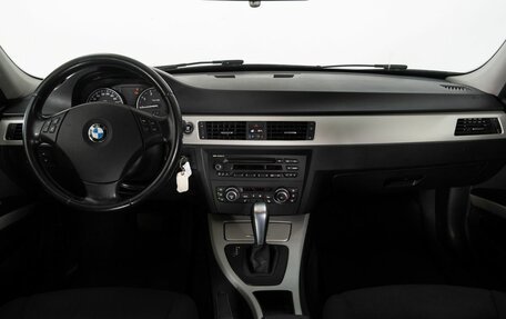 BMW 3 серия, 2011 год, 1 098 000 рублей, 7 фотография