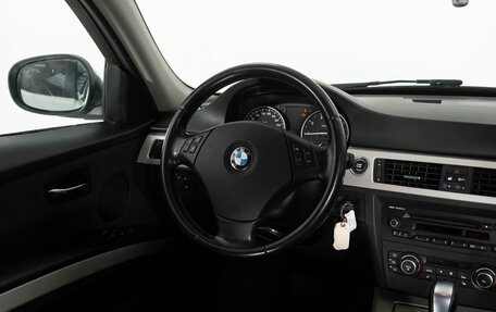 BMW 3 серия, 2011 год, 1 098 000 рублей, 15 фотография
