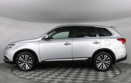 Mitsubishi Outlander III рестайлинг 3, 2019 год, 2 777 000 рублей, 8 фотография