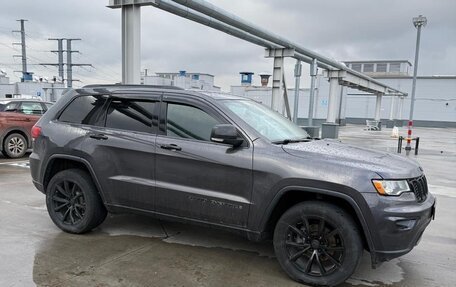 Jeep Grand Cherokee, 2018 год, 2 300 000 рублей, 7 фотография