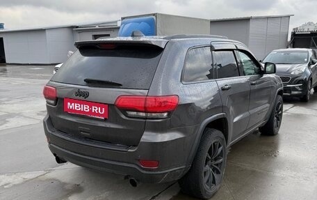 Jeep Grand Cherokee, 2018 год, 2 300 000 рублей, 4 фотография