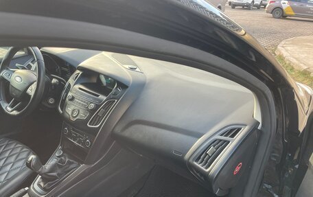 Ford Focus III, 2015 год, 575 000 рублей, 3 фотография