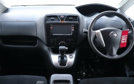 Nissan Serena IV, 2011 год, 1 124 000 рублей, 7 фотография