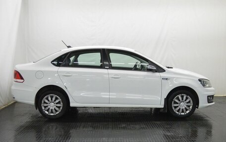 Volkswagen Polo VI (EU Market), 2017 год, 1 080 765 рублей, 4 фотография