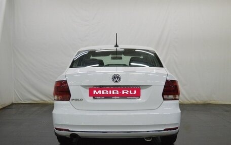 Volkswagen Polo VI (EU Market), 2017 год, 1 080 765 рублей, 6 фотография