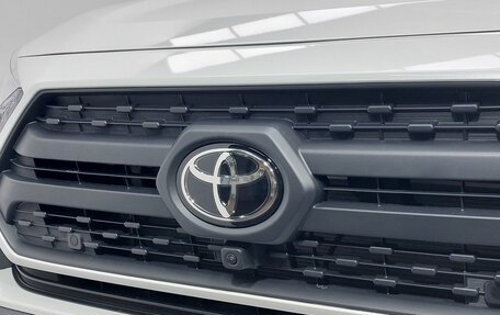 Toyota RAV4, 2025 год, 4 450 000 рублей, 10 фотография