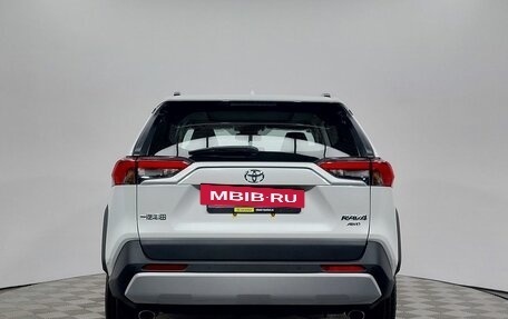 Toyota RAV4, 2025 год, 4 450 000 рублей, 6 фотография