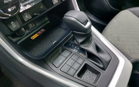 Toyota RAV4, 2025 год, 4 450 000 рублей, 16 фотография