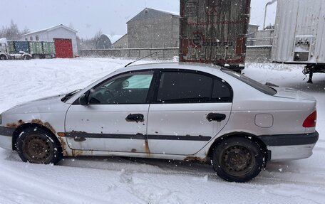 Toyota Avensis III рестайлинг, 1998 год, 150 000 рублей, 4 фотография