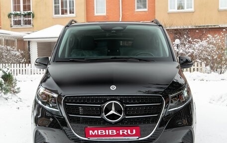 Mercedes-Benz V-Класс, 2024 год, 9 300 000 рублей, 1 фотография