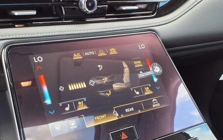 Infiniti QX80, 2025 год, 12 064 000 рублей, 16 фотография