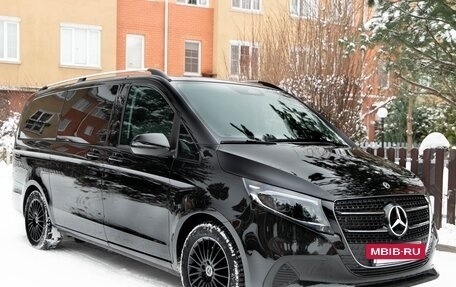 Mercedes-Benz V-Класс, 2024 год, 9 300 000 рублей, 4 фотография