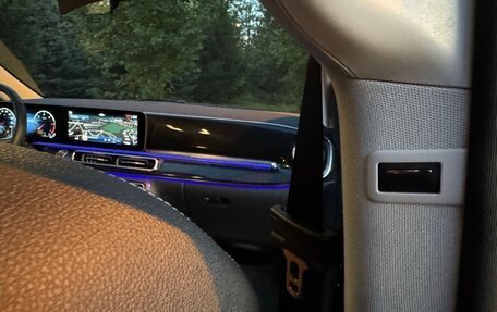 Mercedes-Benz V-Класс, 2024 год, 9 300 000 рублей, 25 фотография