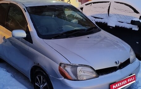 Toyota Platz, 1999 год, 280 000 рублей, 2 фотография